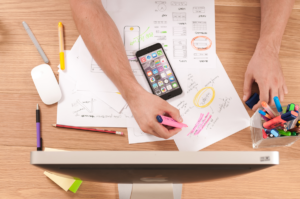 Ricerca Google su laptop per strategia SEO